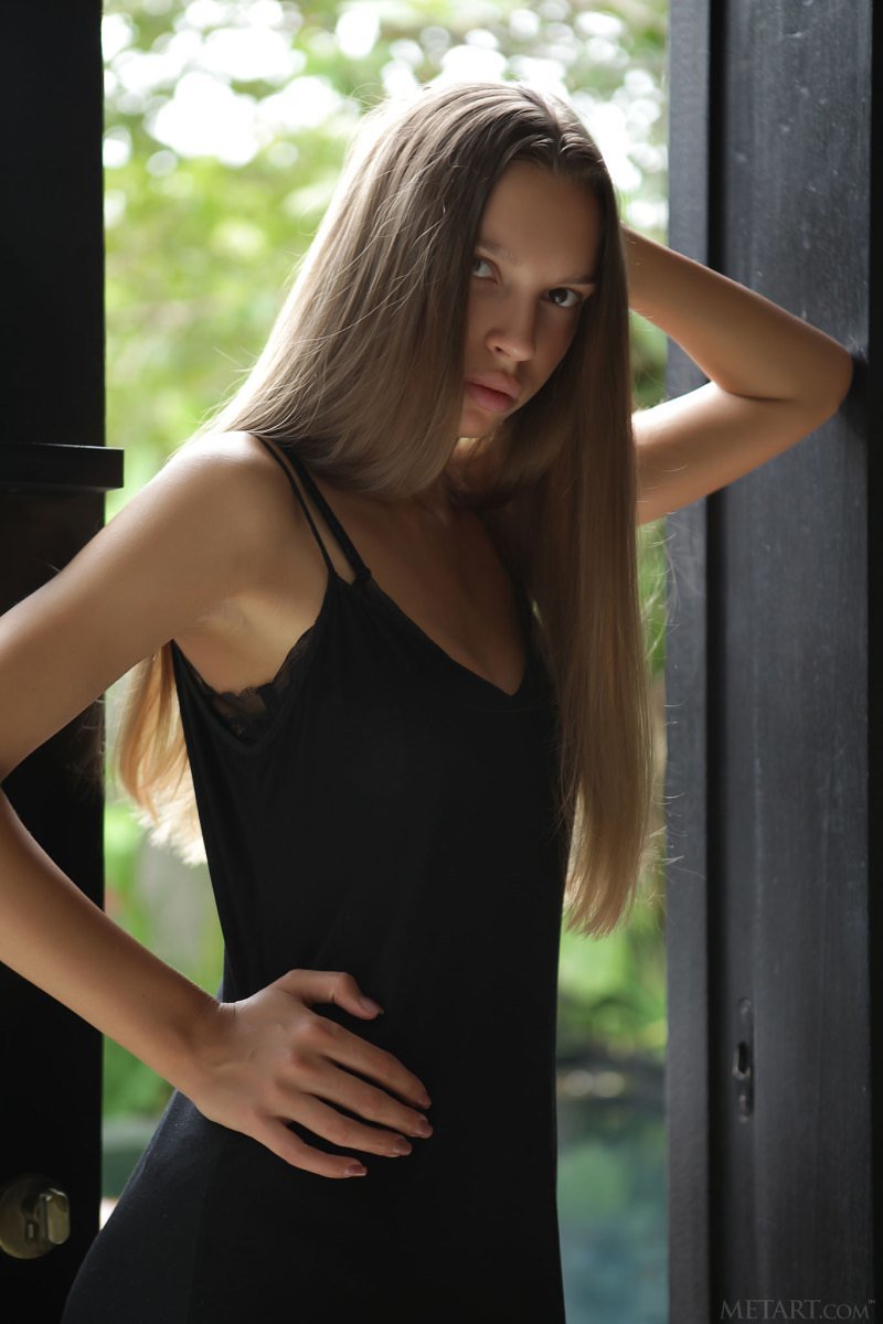 Динуля, 25 лет, 0 размер груди