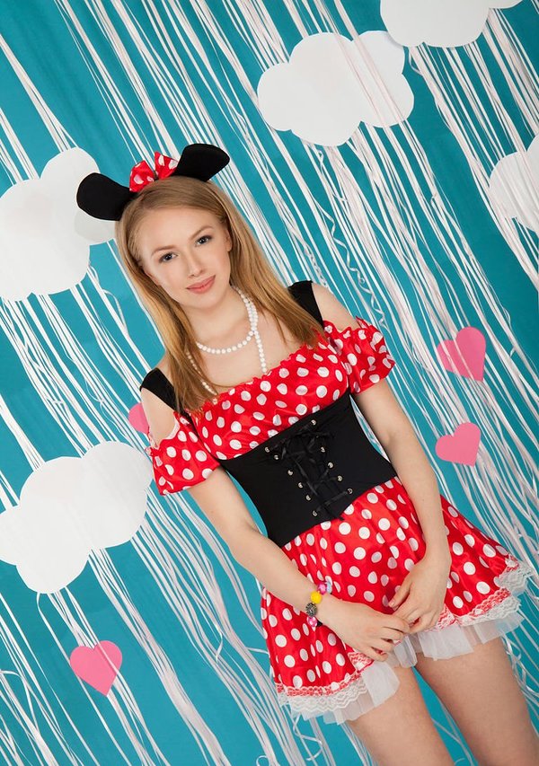 Ларисочка, 20 лет, 0 размер груди